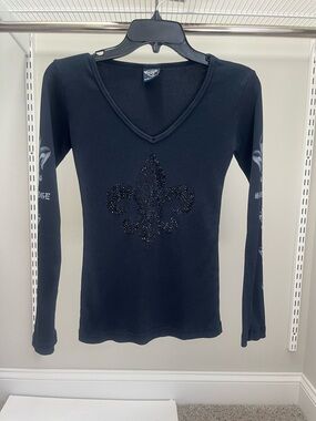Sledge USA Black Long-Sleeve V-Neck Top with Crystallized Fleur-de-Lis